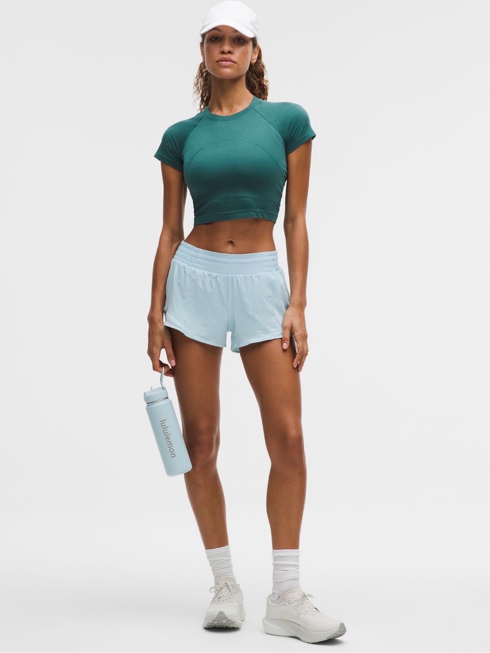 NEW WITH TAGS - NEVER WORN Lululemon Hotty Hot High-Rise Lined Short 2.5”